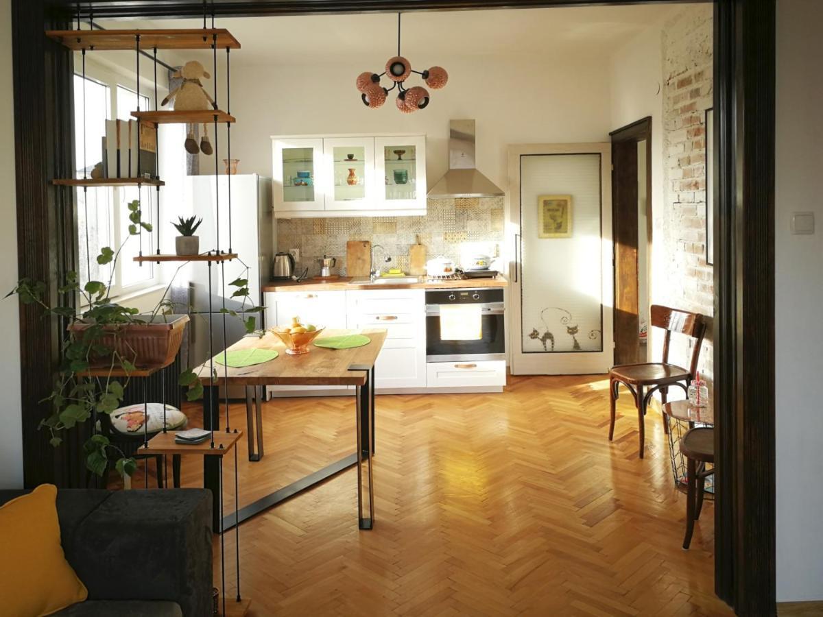 Sunny Downtown Apartment For 4 Sofia Exterior photo